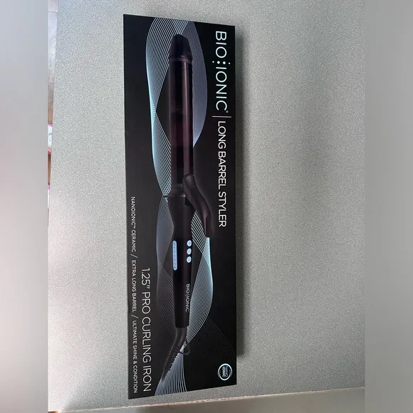 Bio Ionic long barrel 1.25 inch curling iron - Picture 4 of 6